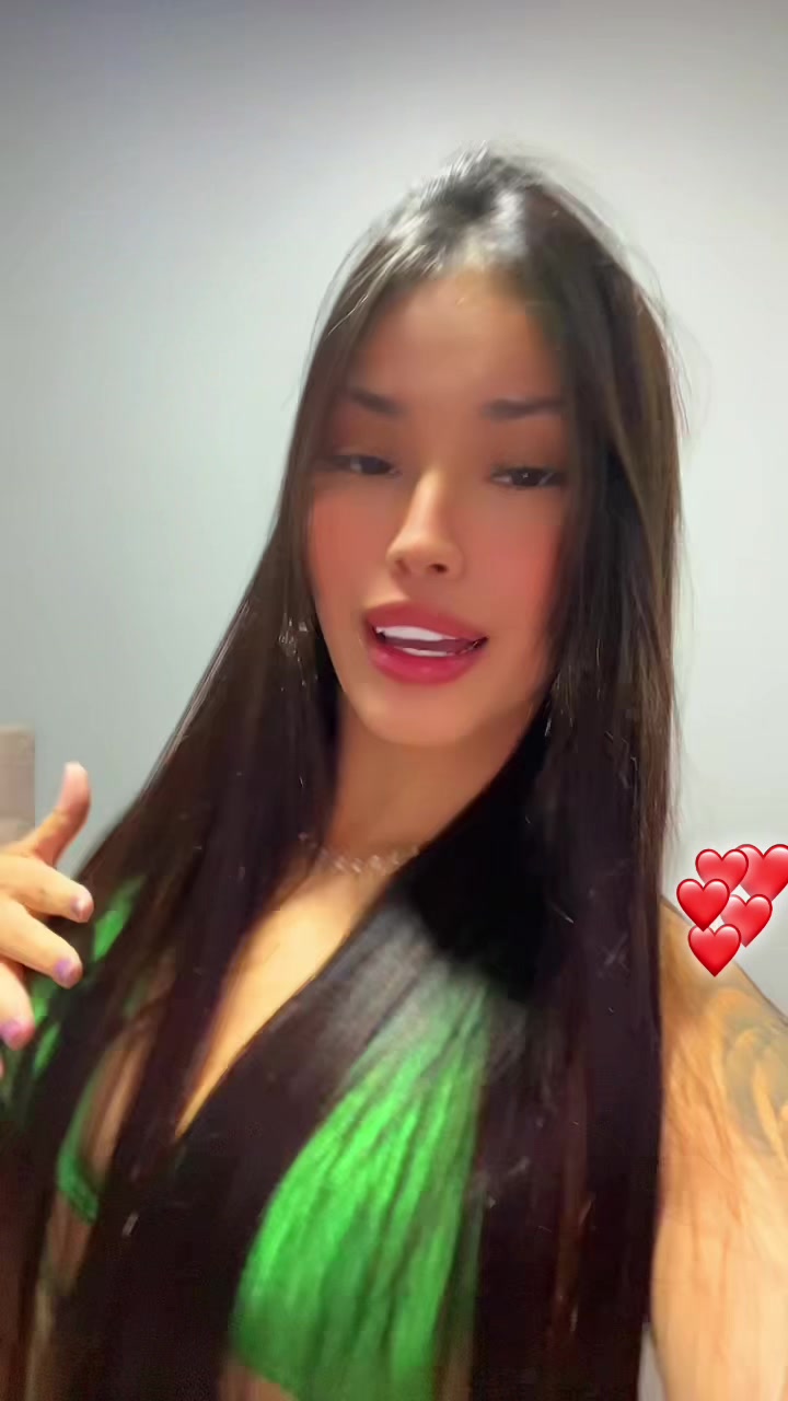 @Rhayna