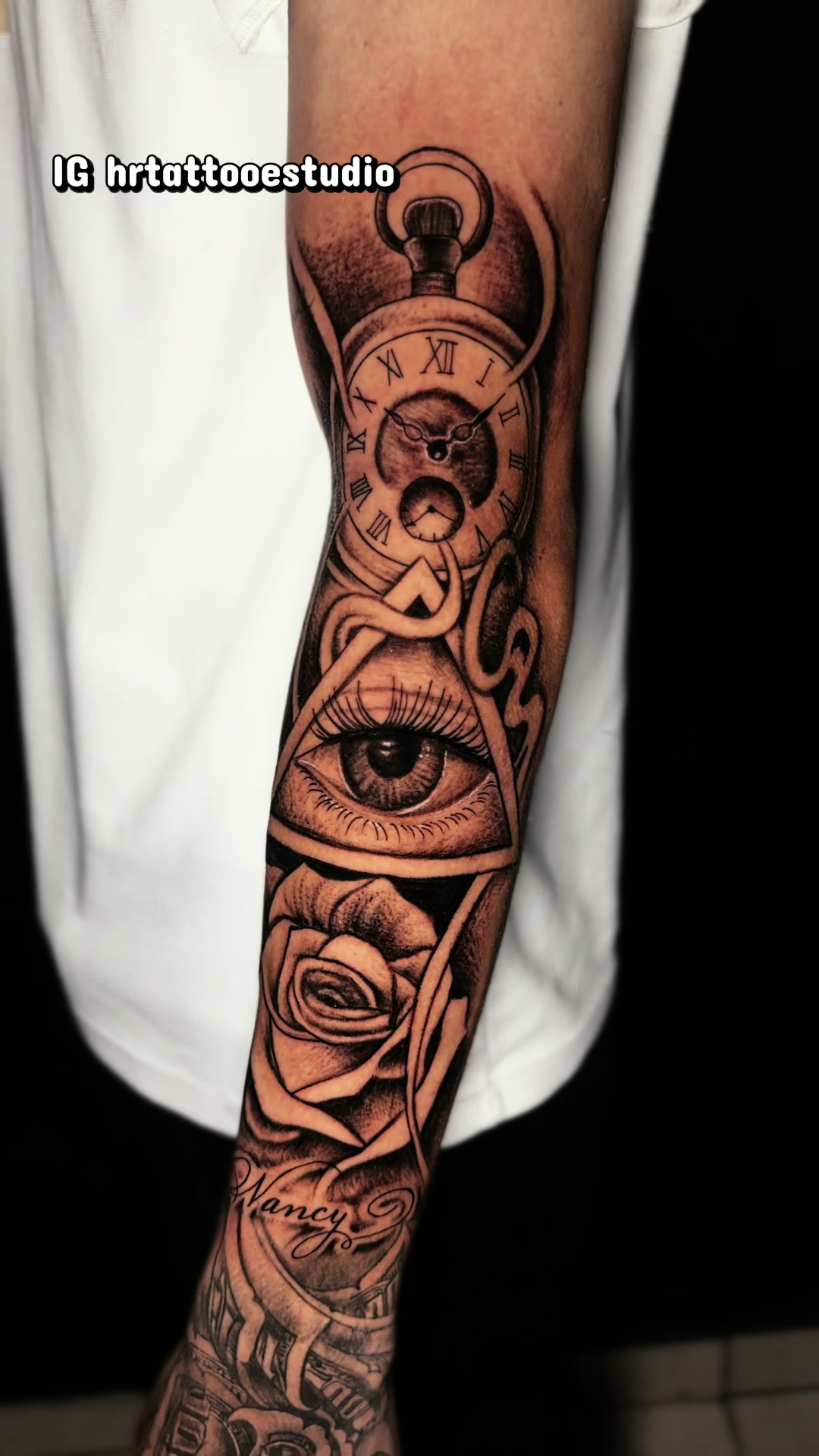 @hr tattoo