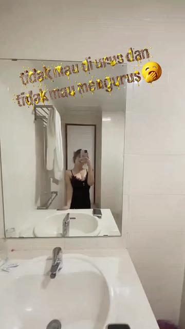 @inii_feby🦋🌚