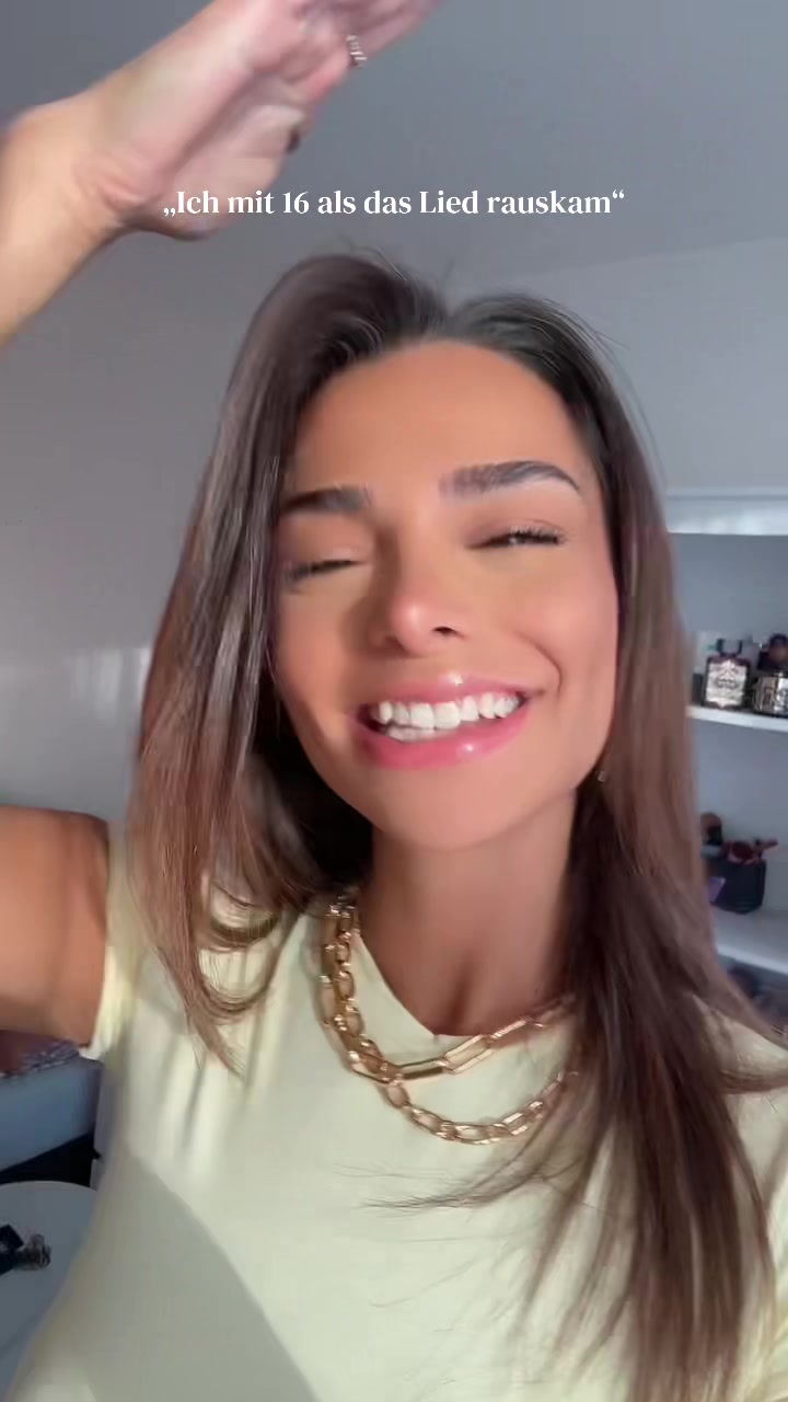 @BIENENKÖNIGIN🐝