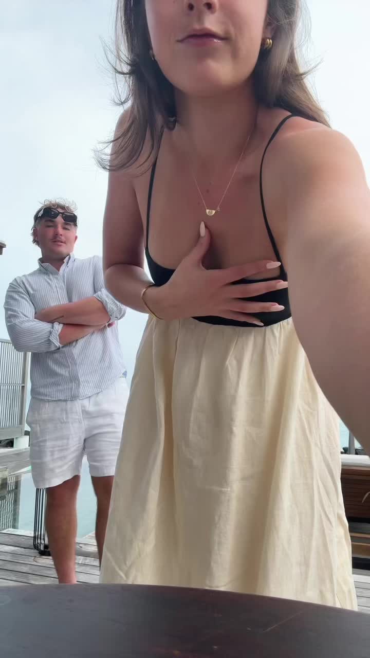 @Bella