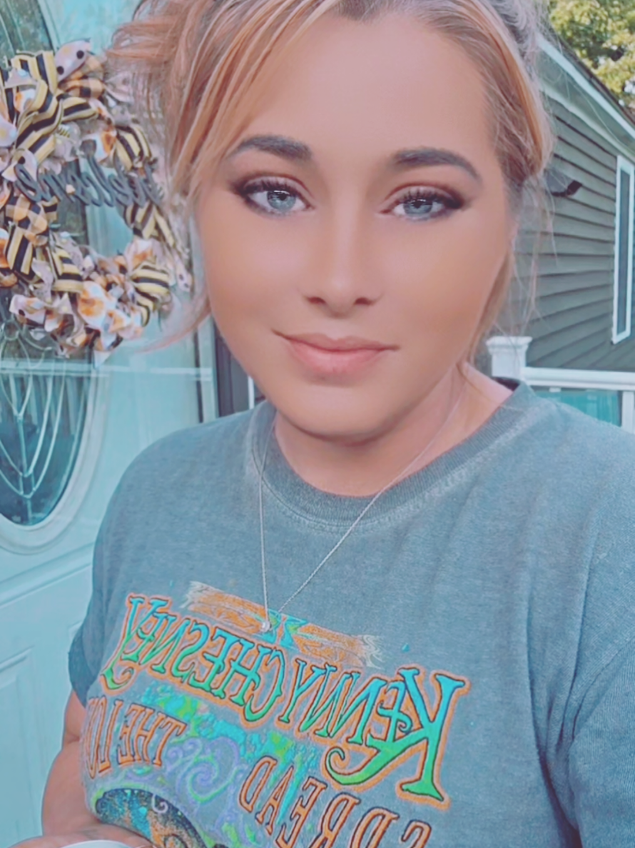 @ℂ𝕒𝕟𝕕𝕚🌻