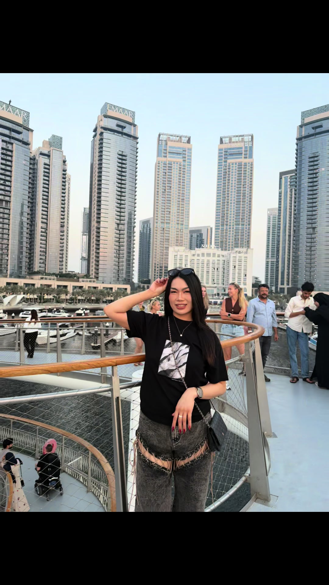 @Lasinee 🇹🇭🇦🇪