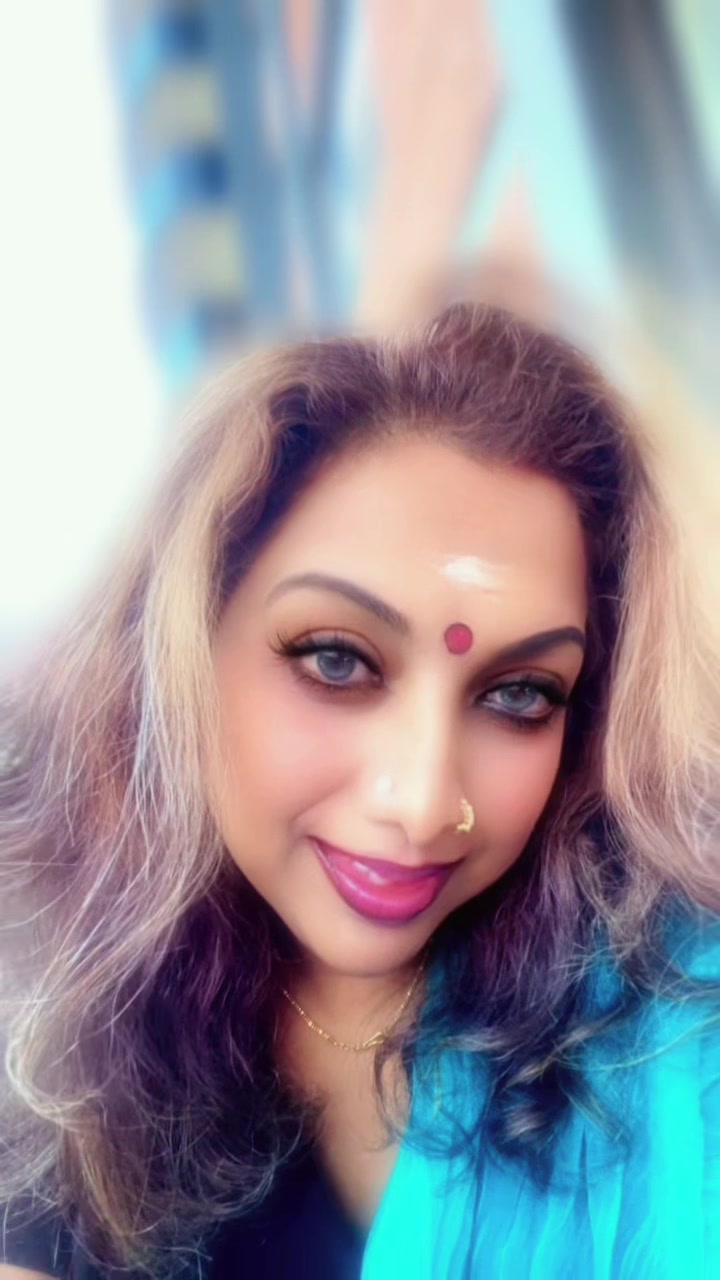 @Shobananava🇨🇦🇱🇰🇸🇬🇳🇬