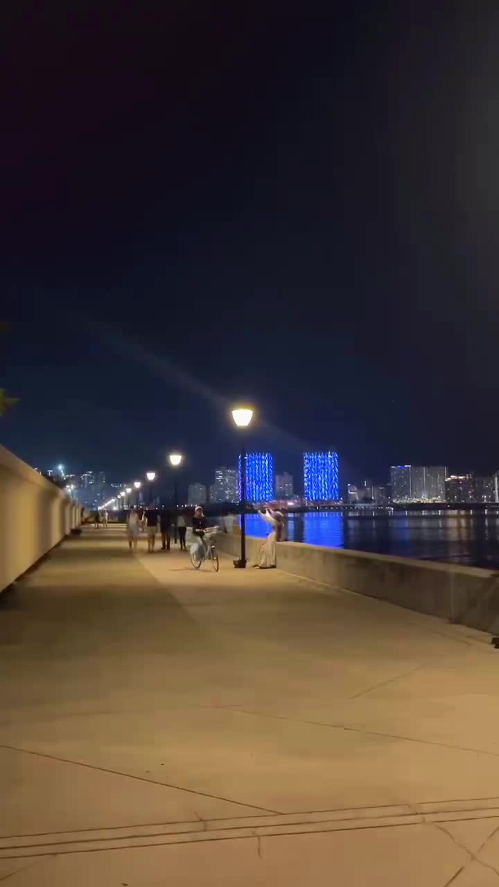 @Fi