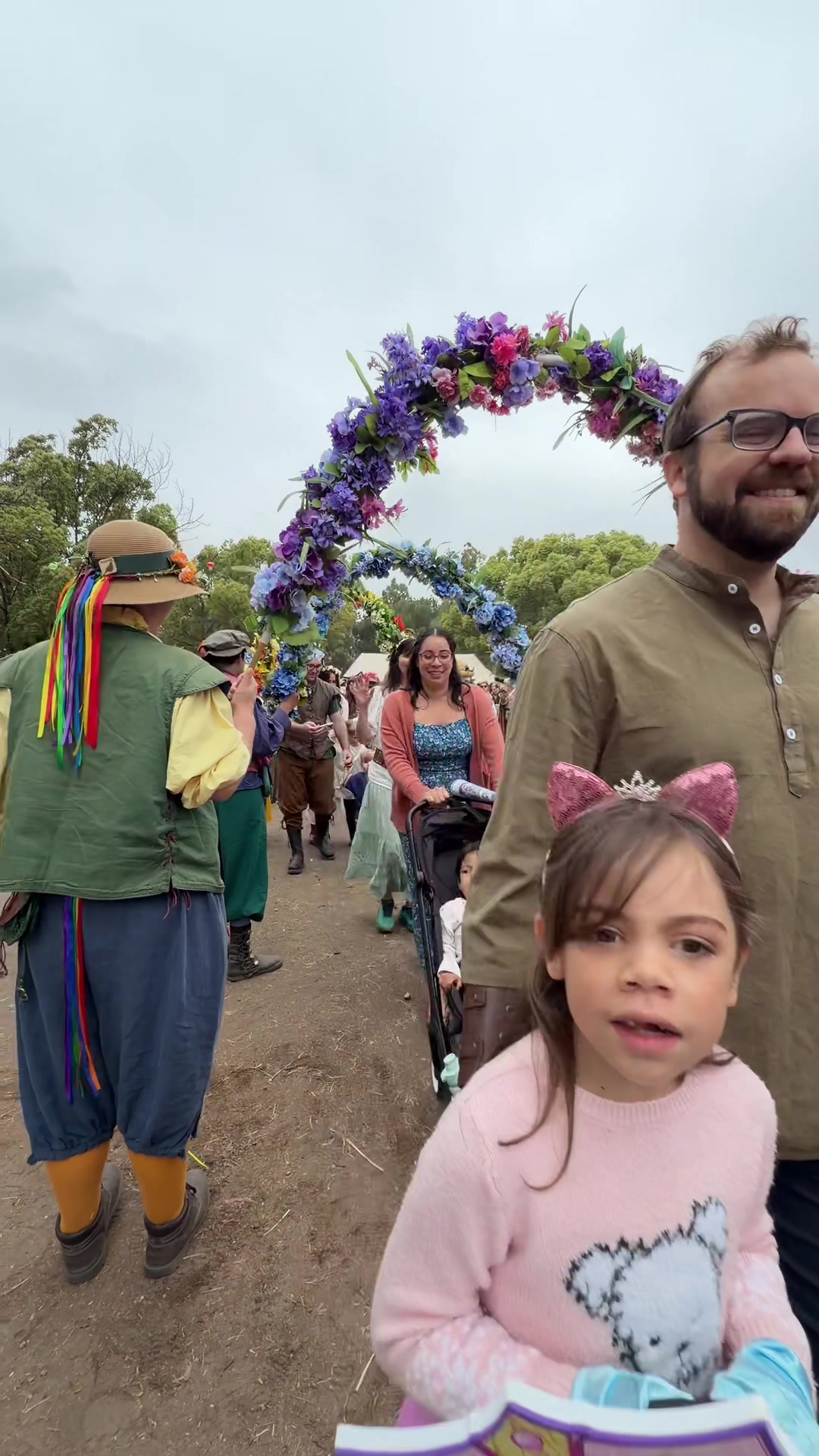 @Renfair.com