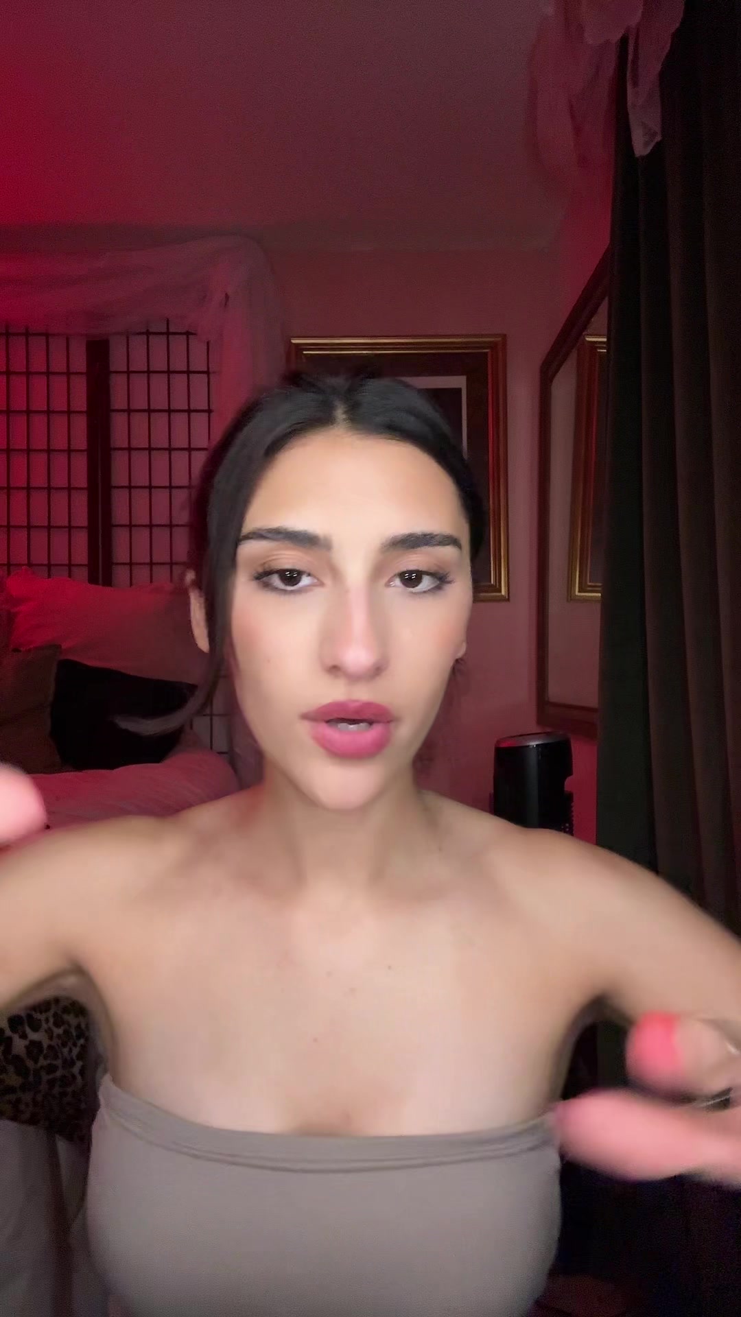 @Avathena