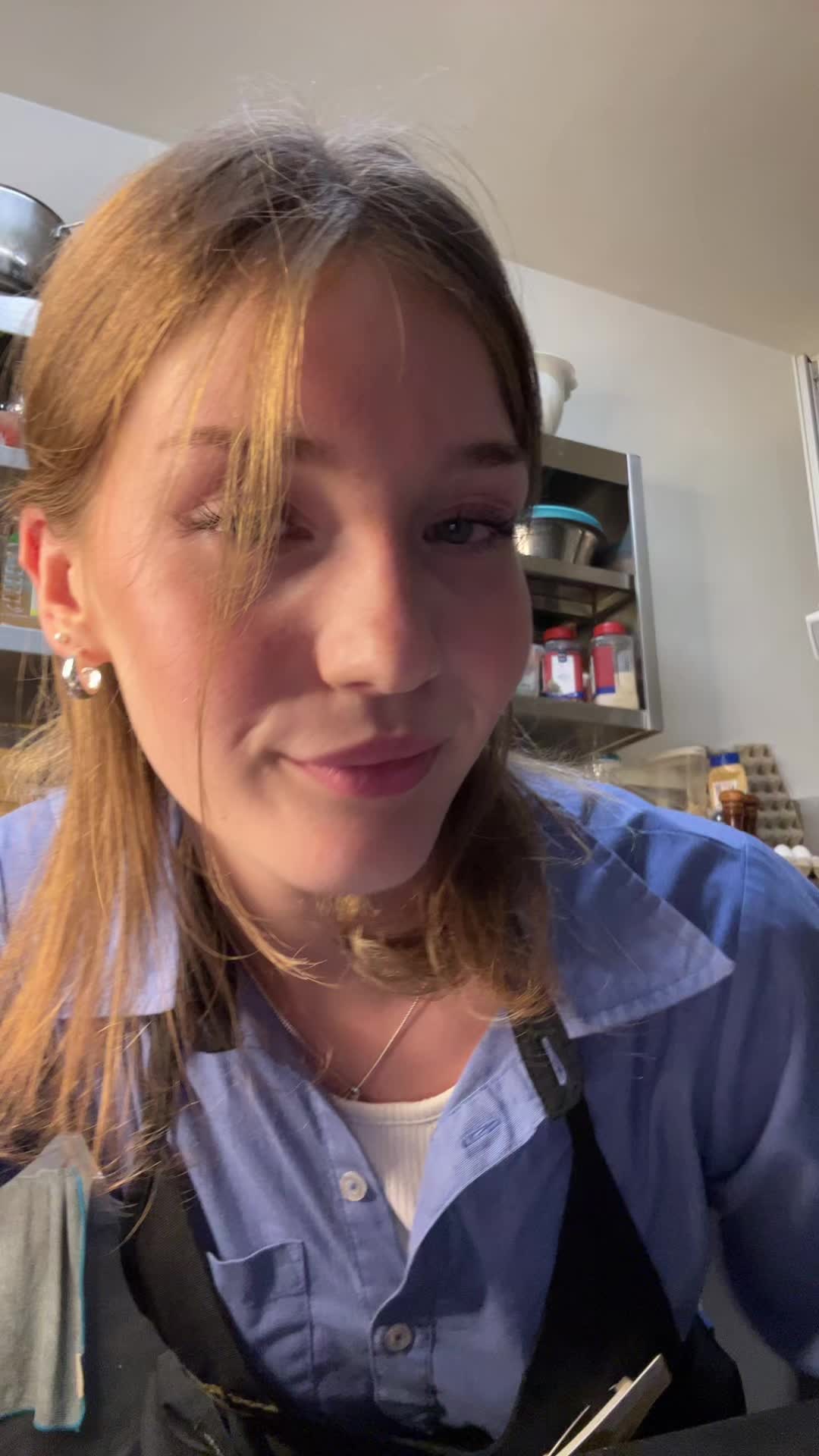 Kelly ( blondekelly.tylr) Urlebird