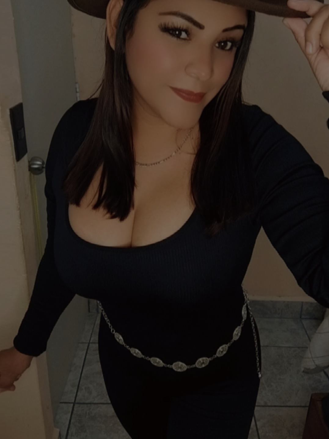 @tania_yadi