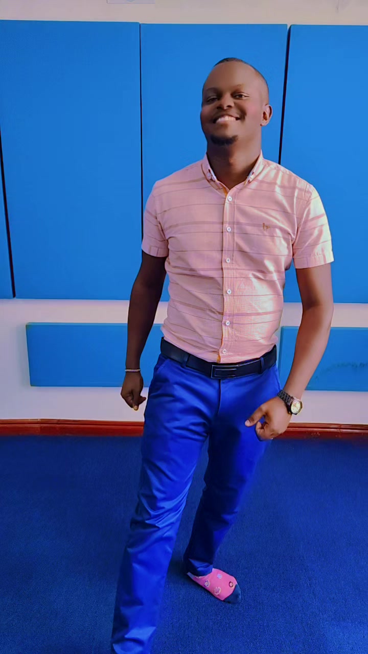 @khohisan Francis