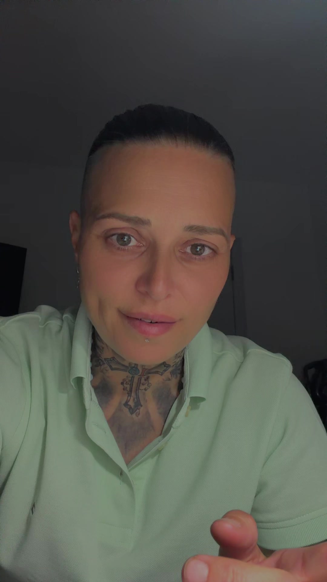 @LIKEAFENIXX