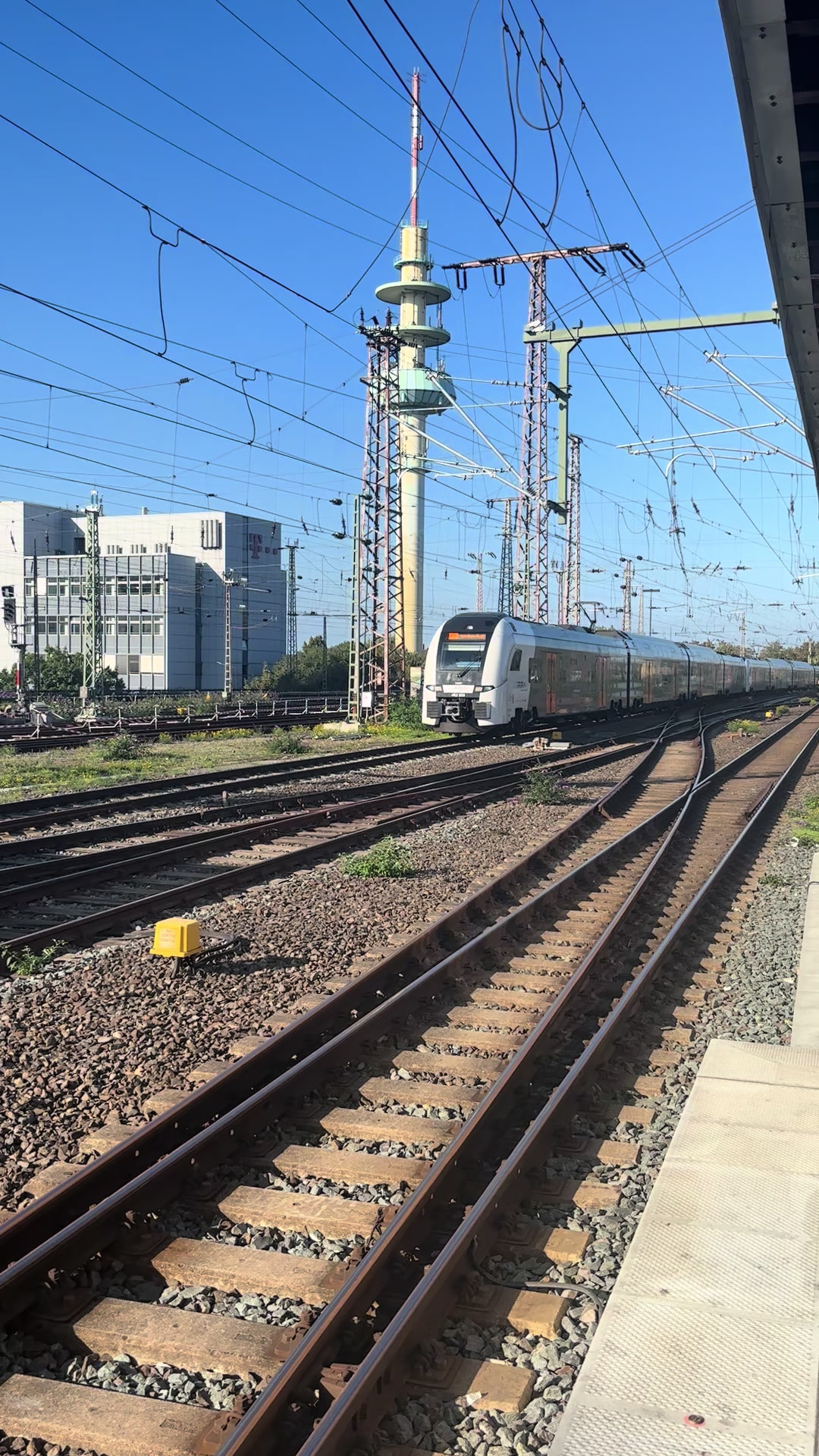 @train_univers