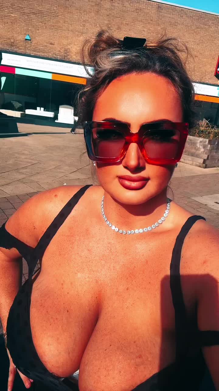 @Badgyal25