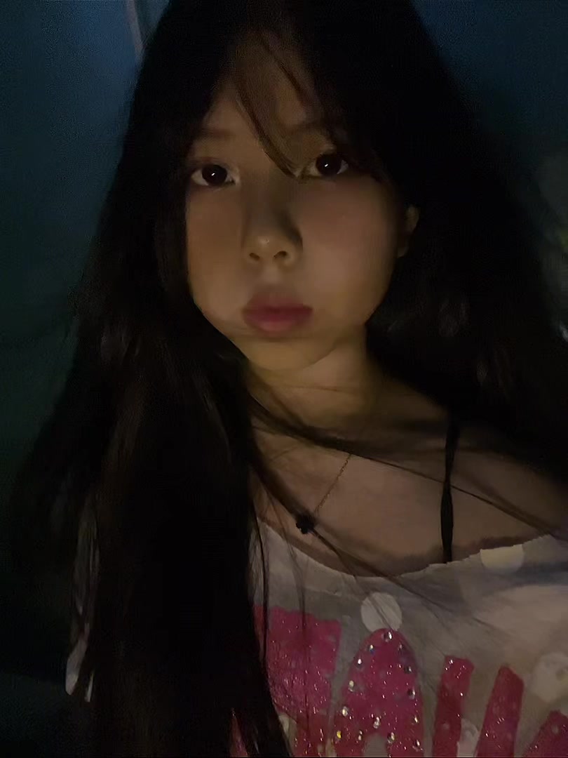 @~