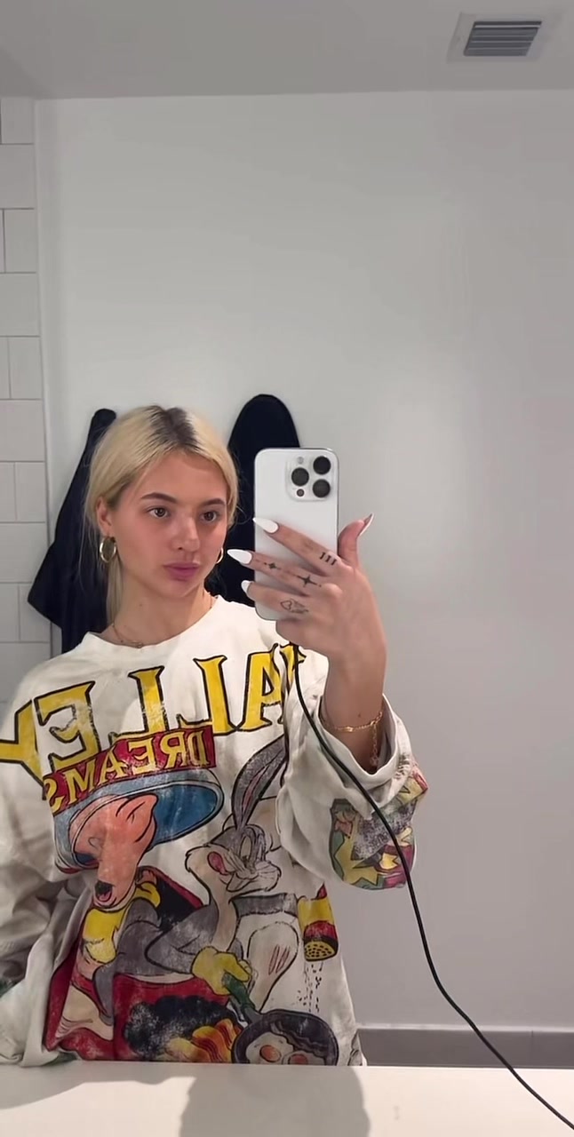 @Rina
