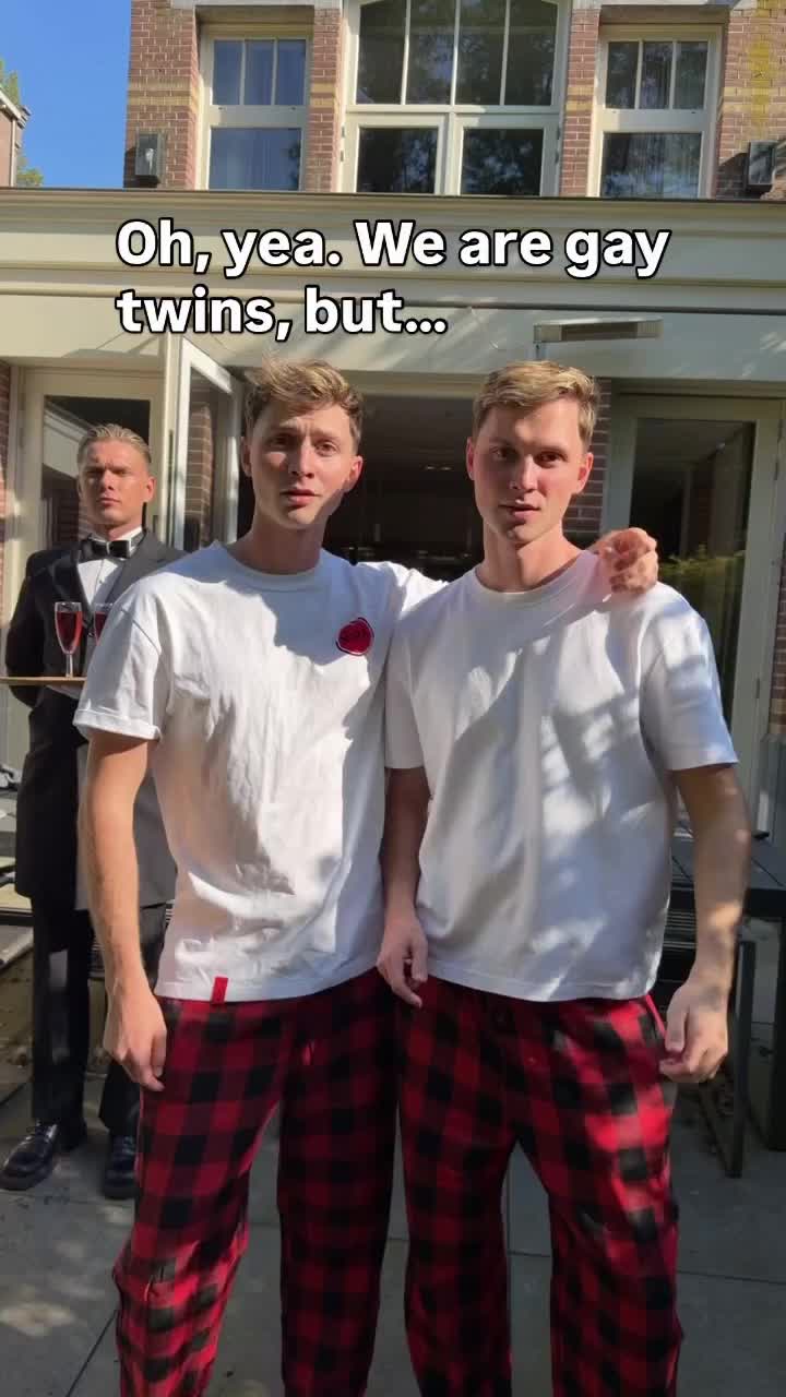 @Czechgaytwins1