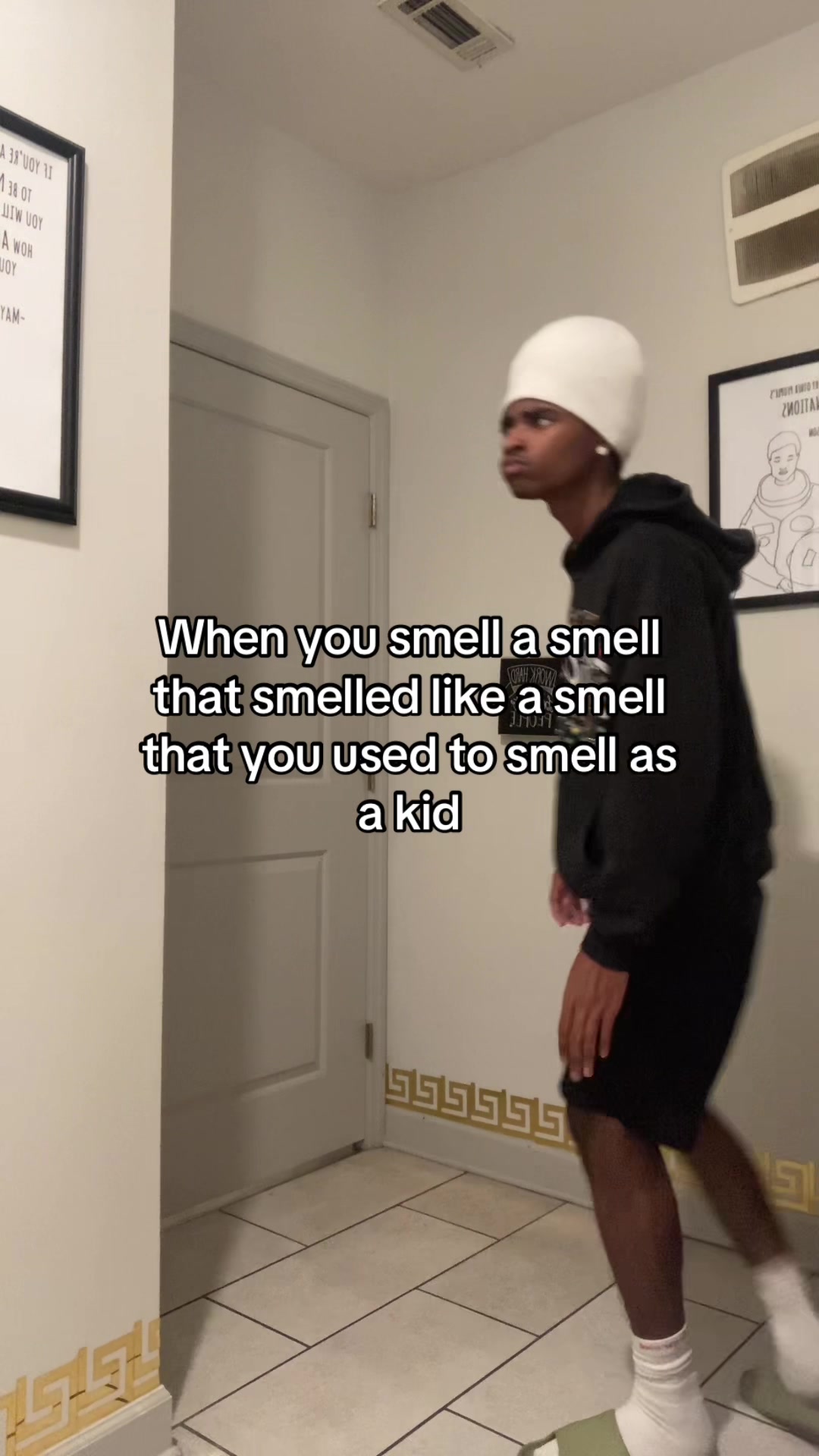 @⃟