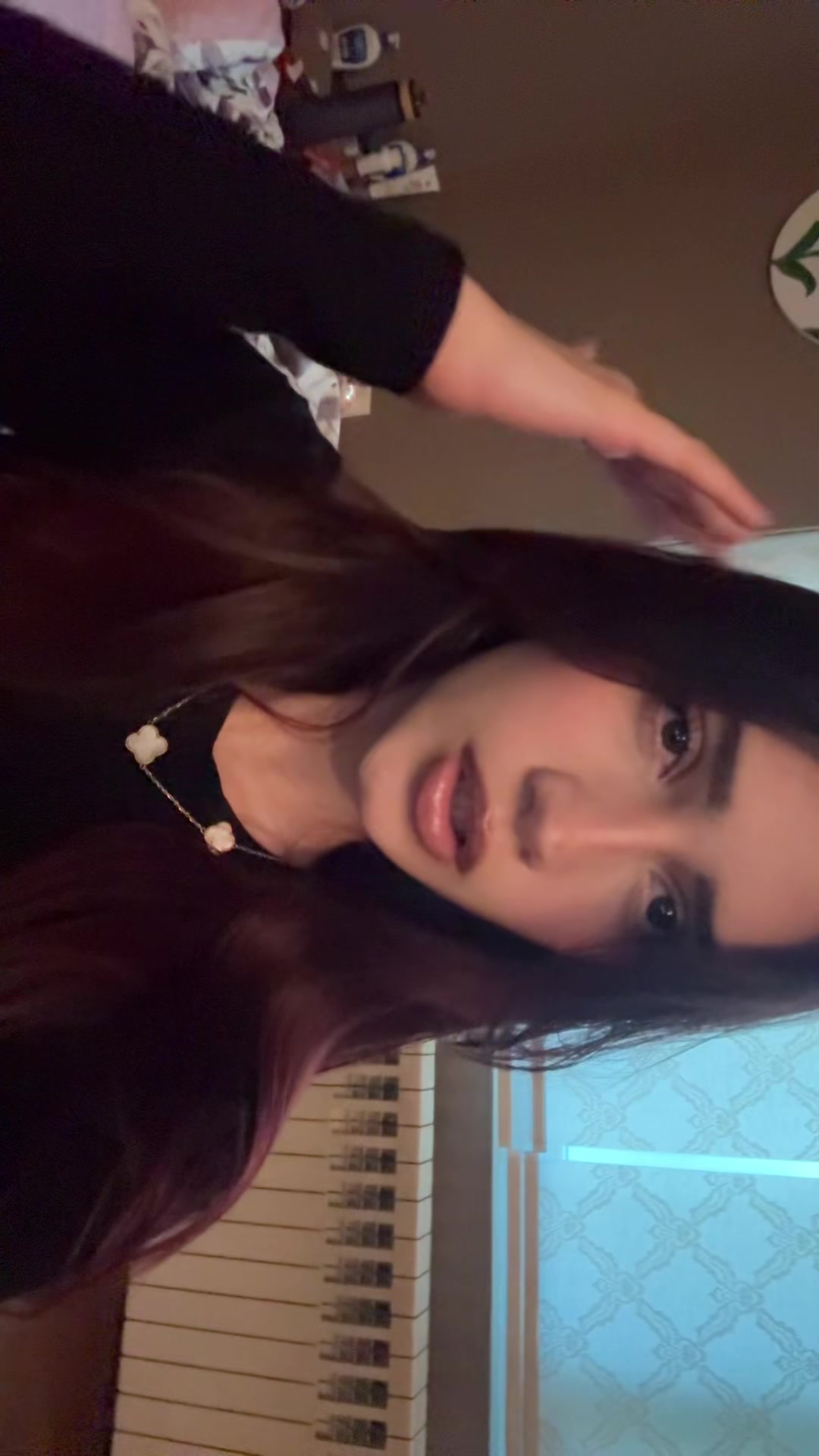 @☁️ʜᴇʟᴇɴ☁️