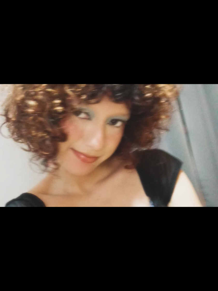 @.&deg;&bull;☆L I Z Z I E☆&bull;&deg;.