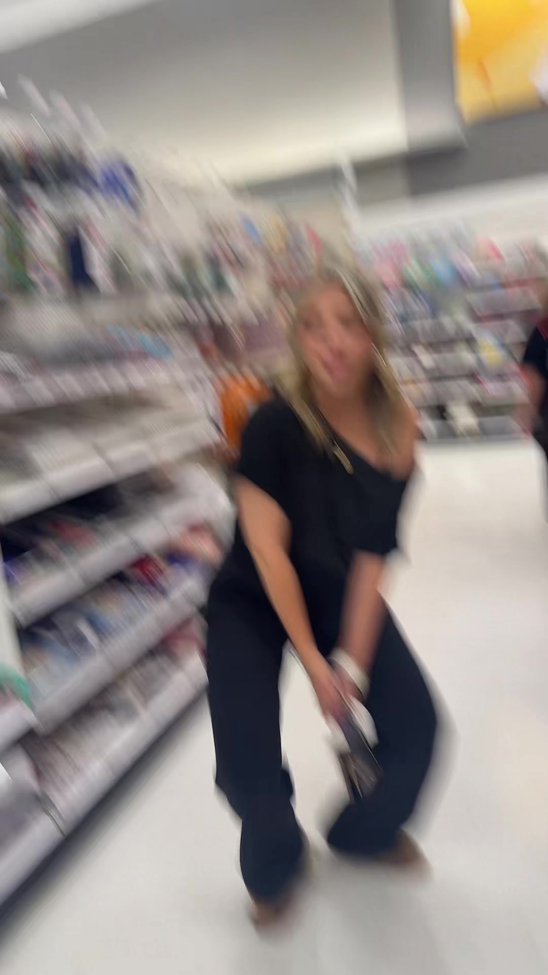 @Meja🧘♀️🤑