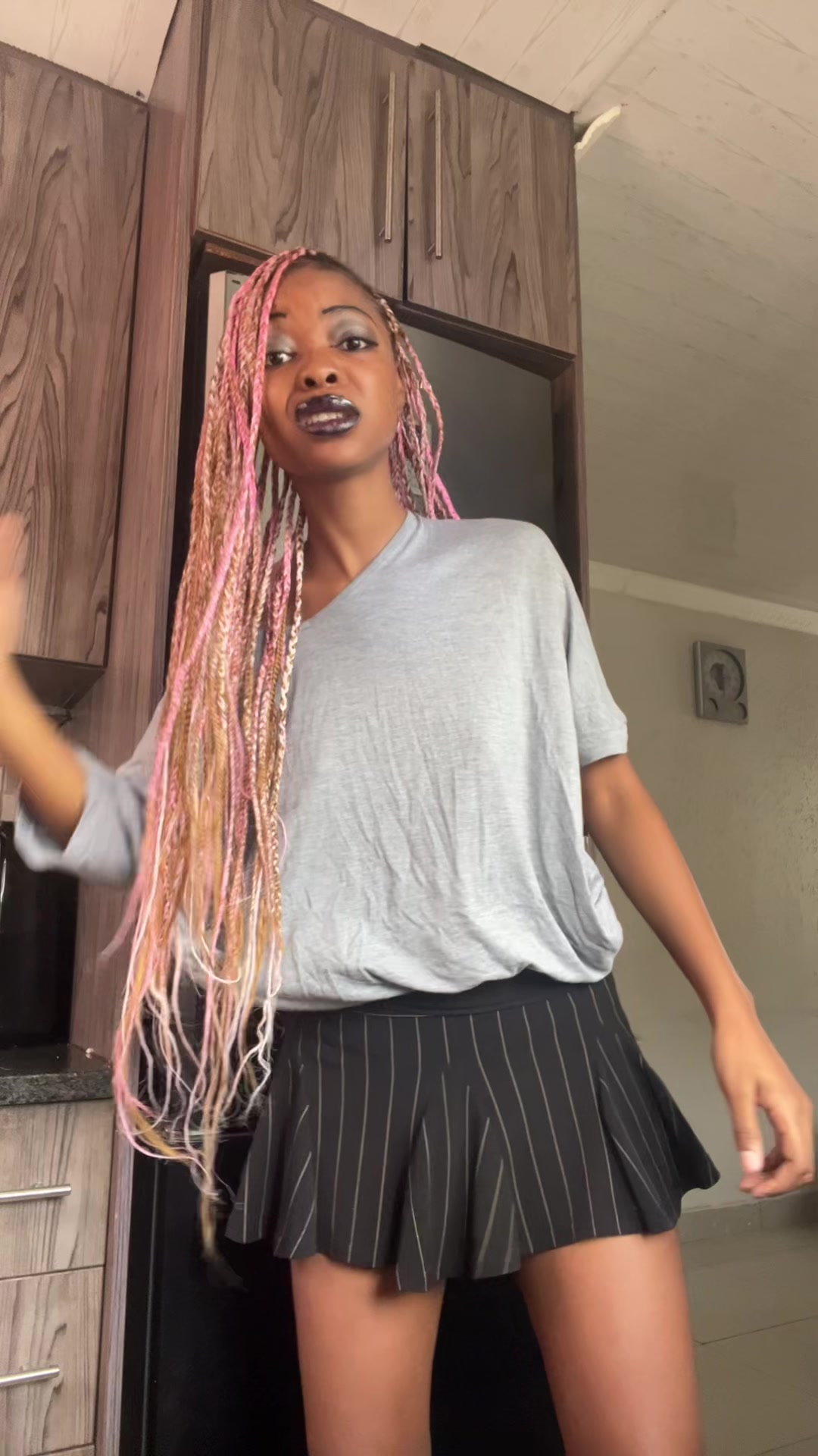 @Tshiamo