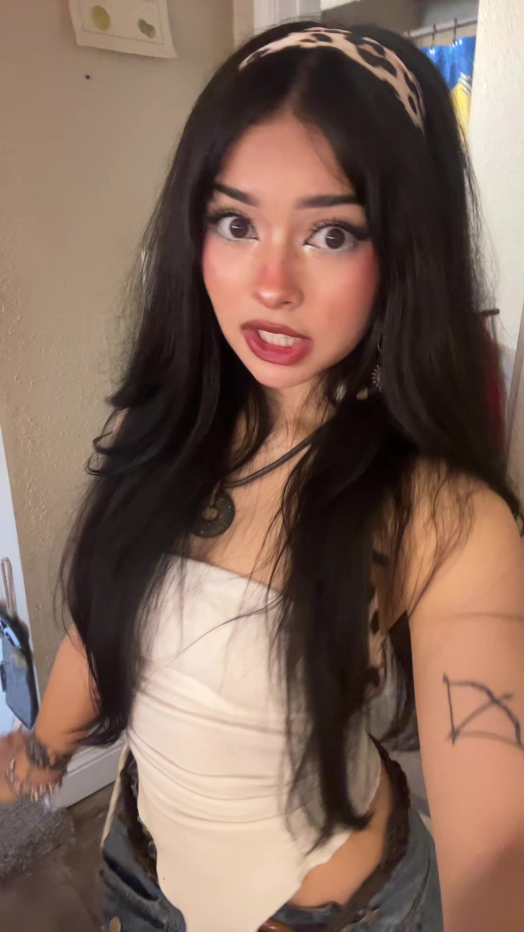 @hi