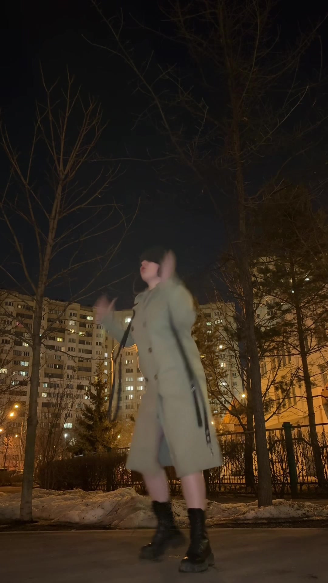 @Лена-Гиена Брендон