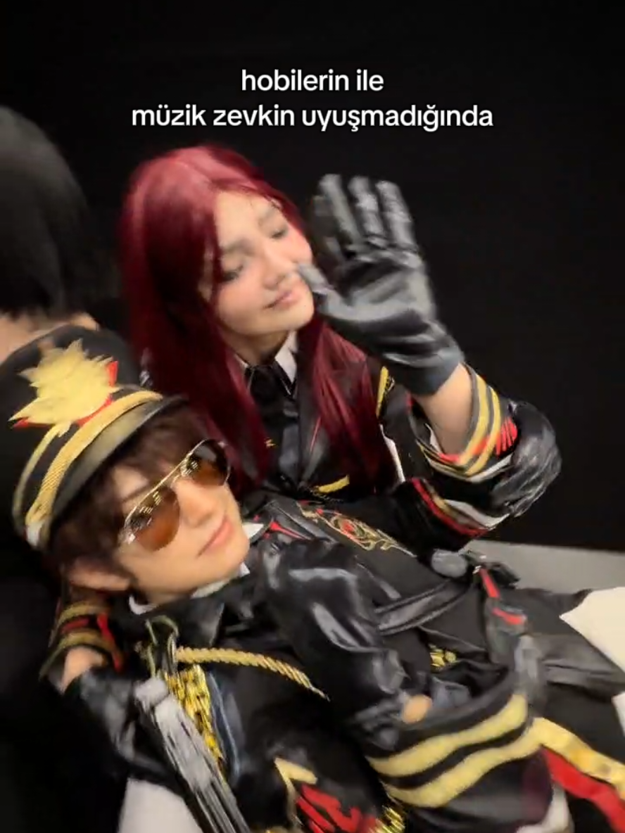@SISI