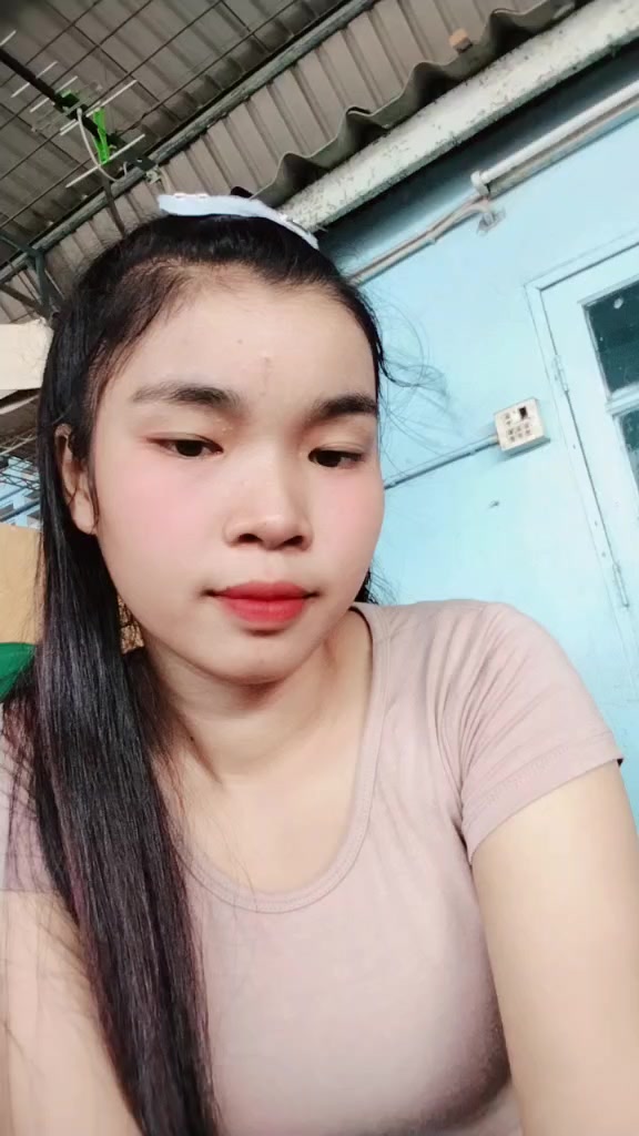 @ນາງສຸກສະຫມອນ ຈັນທະລັງສີ