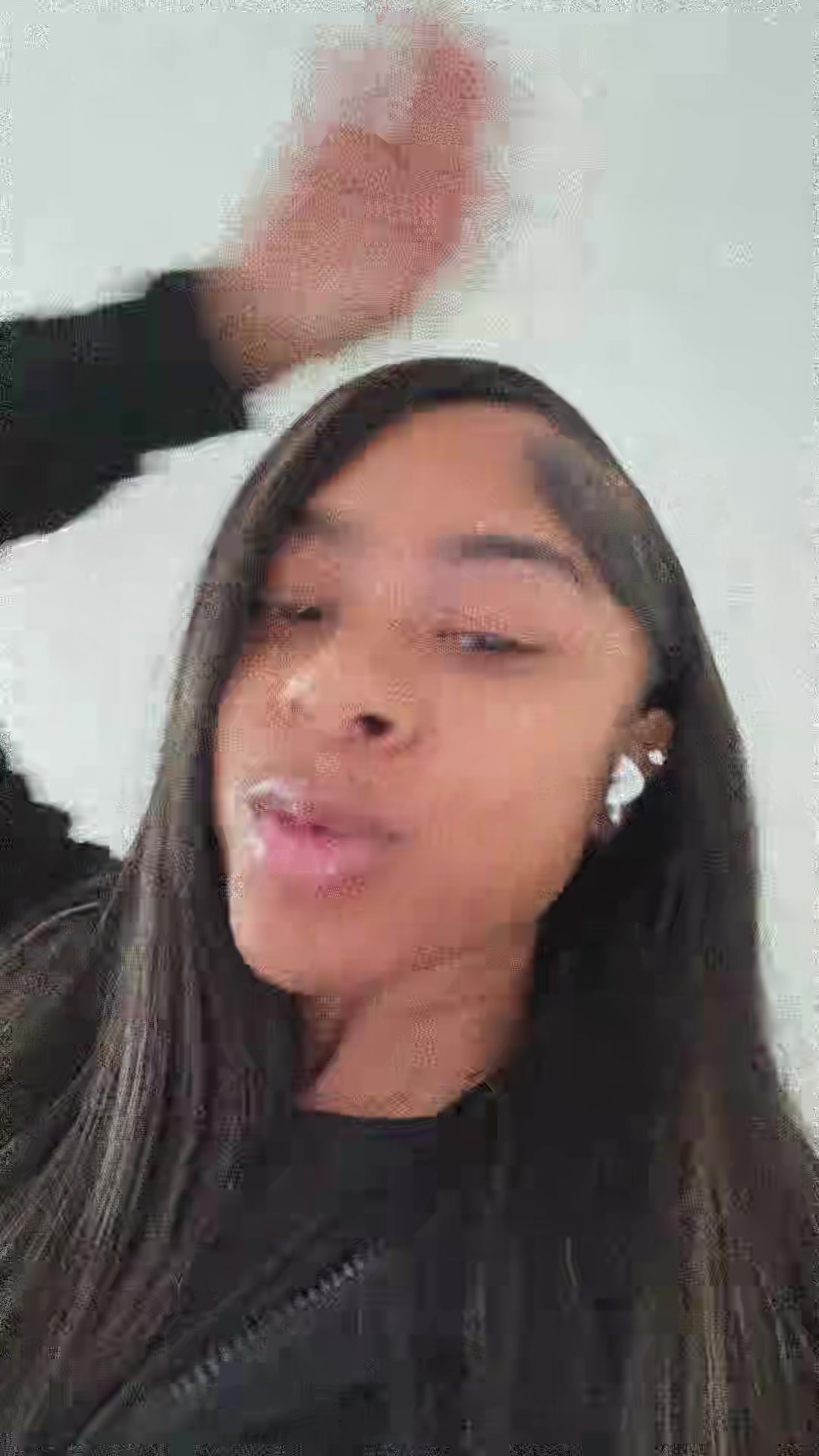 @Mia