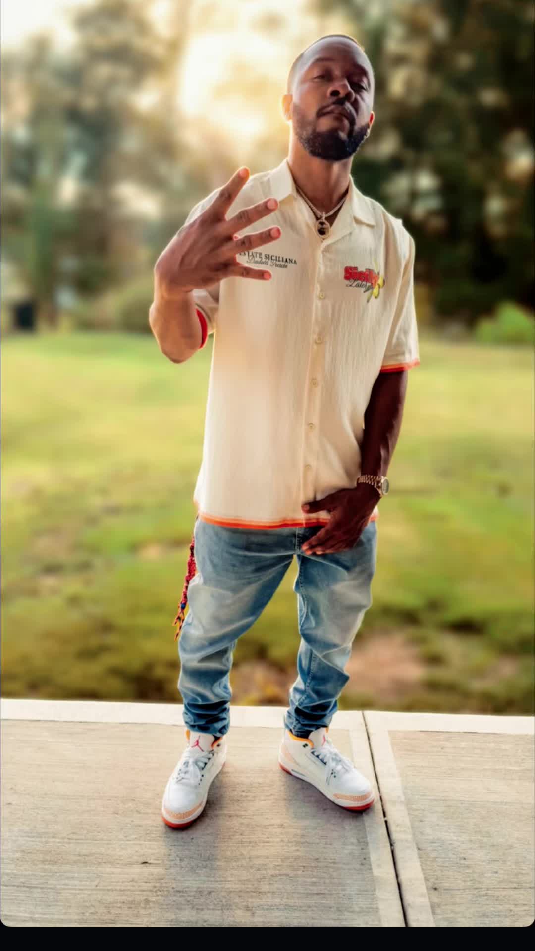 @BZB__704