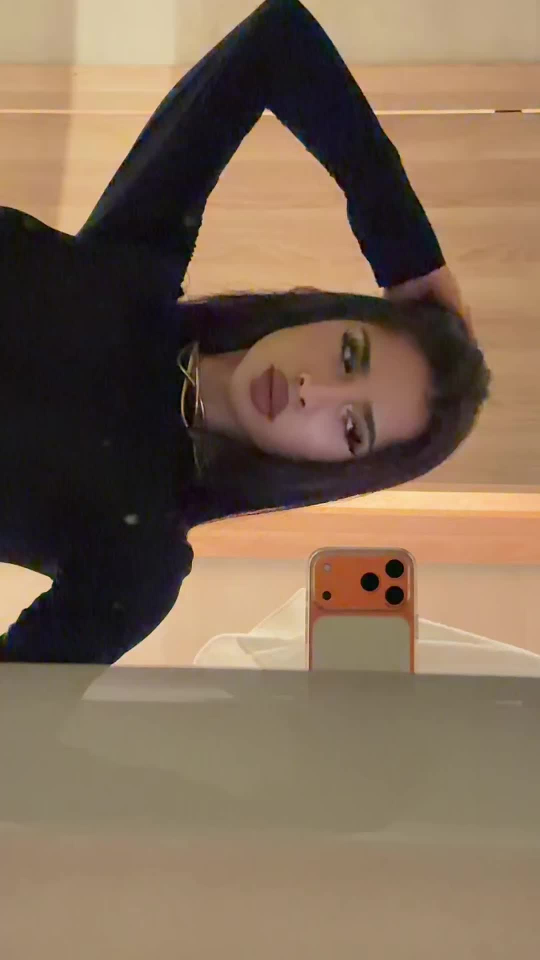 @K.๐โฌ