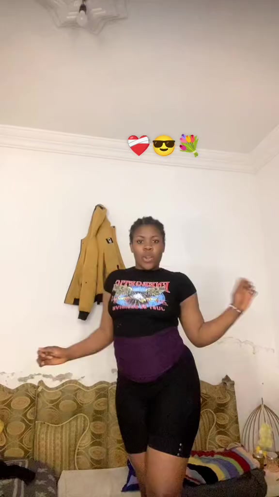 @ZiZi🖤💍🍃🌻
