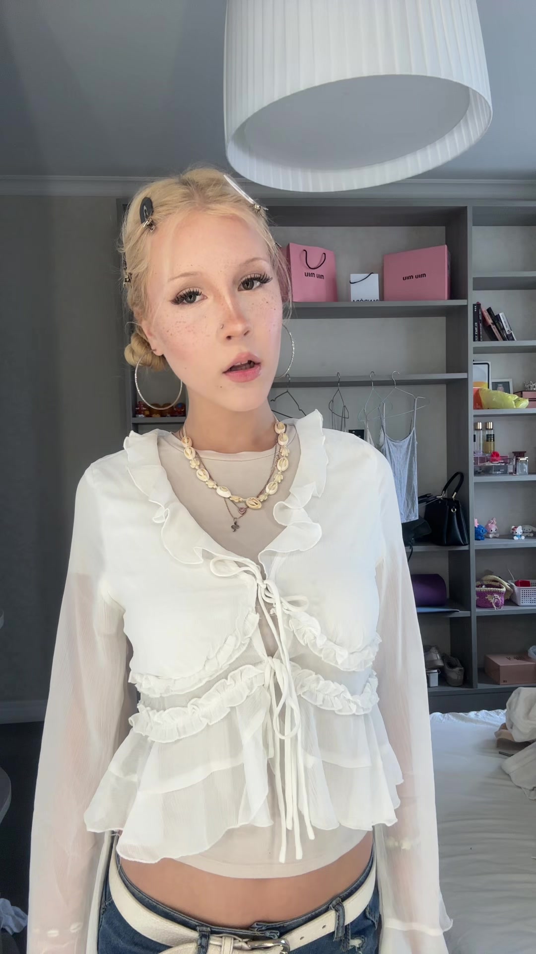 @LUBAV:A/