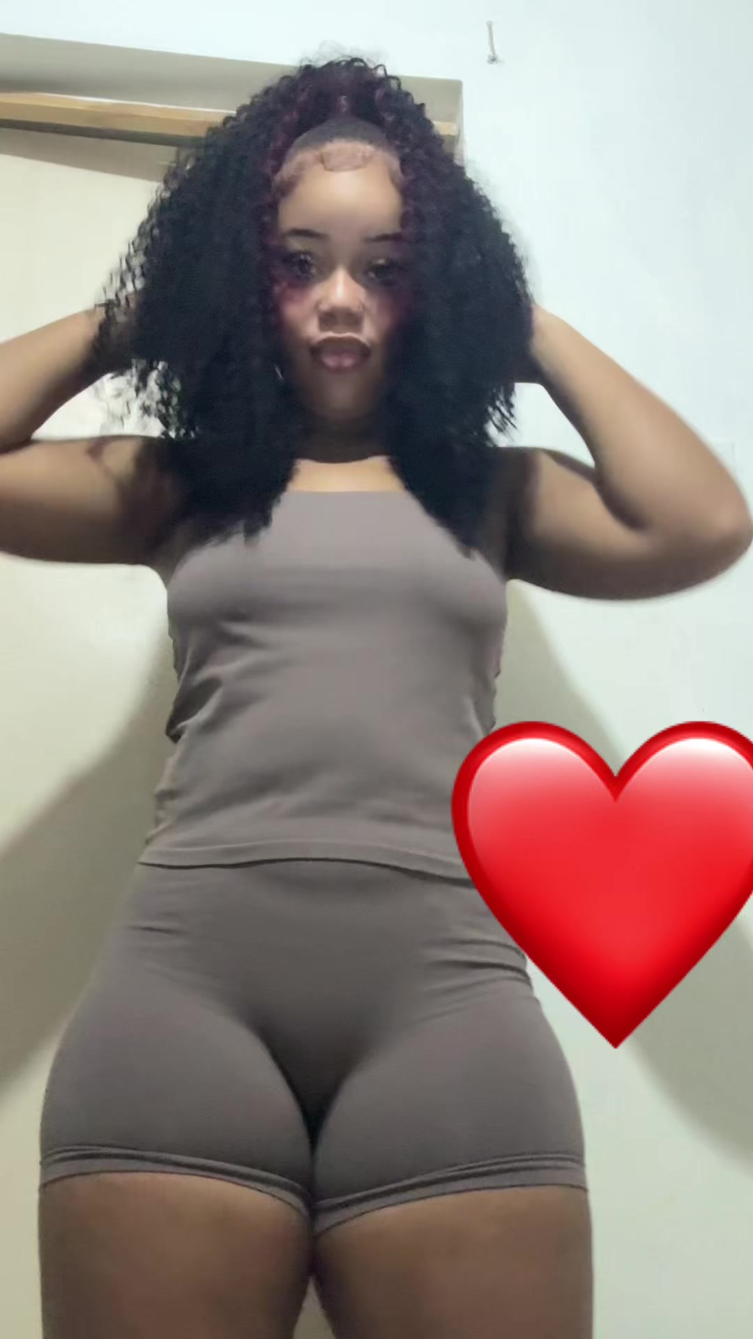 @🖤