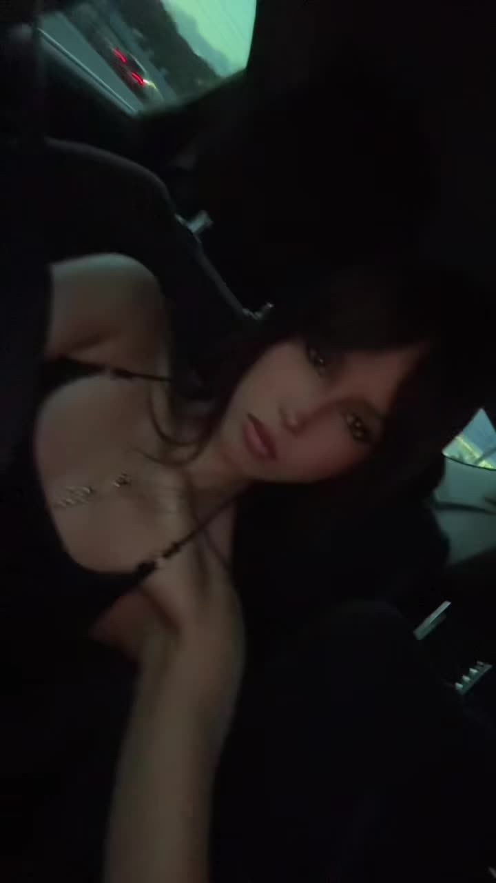 @paola krystal