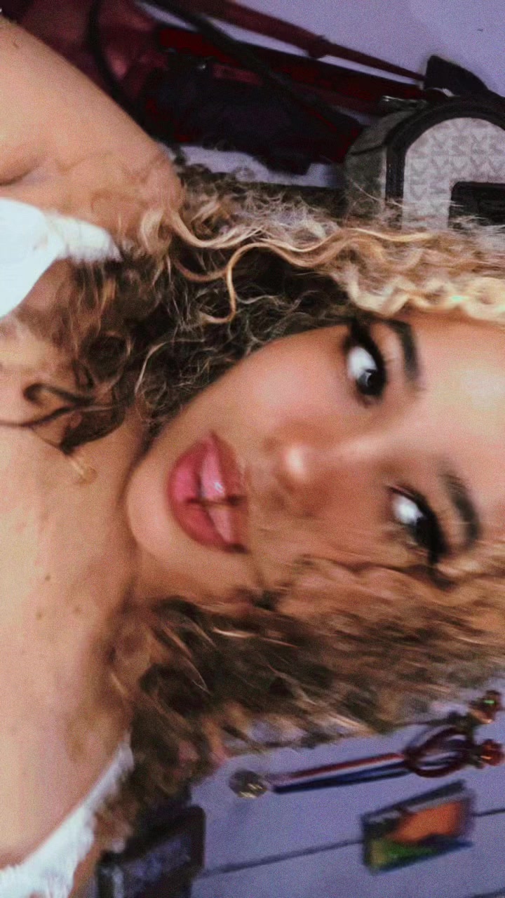 @meshaambrose