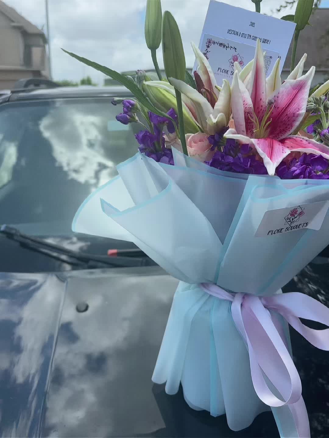 @floriebouquets