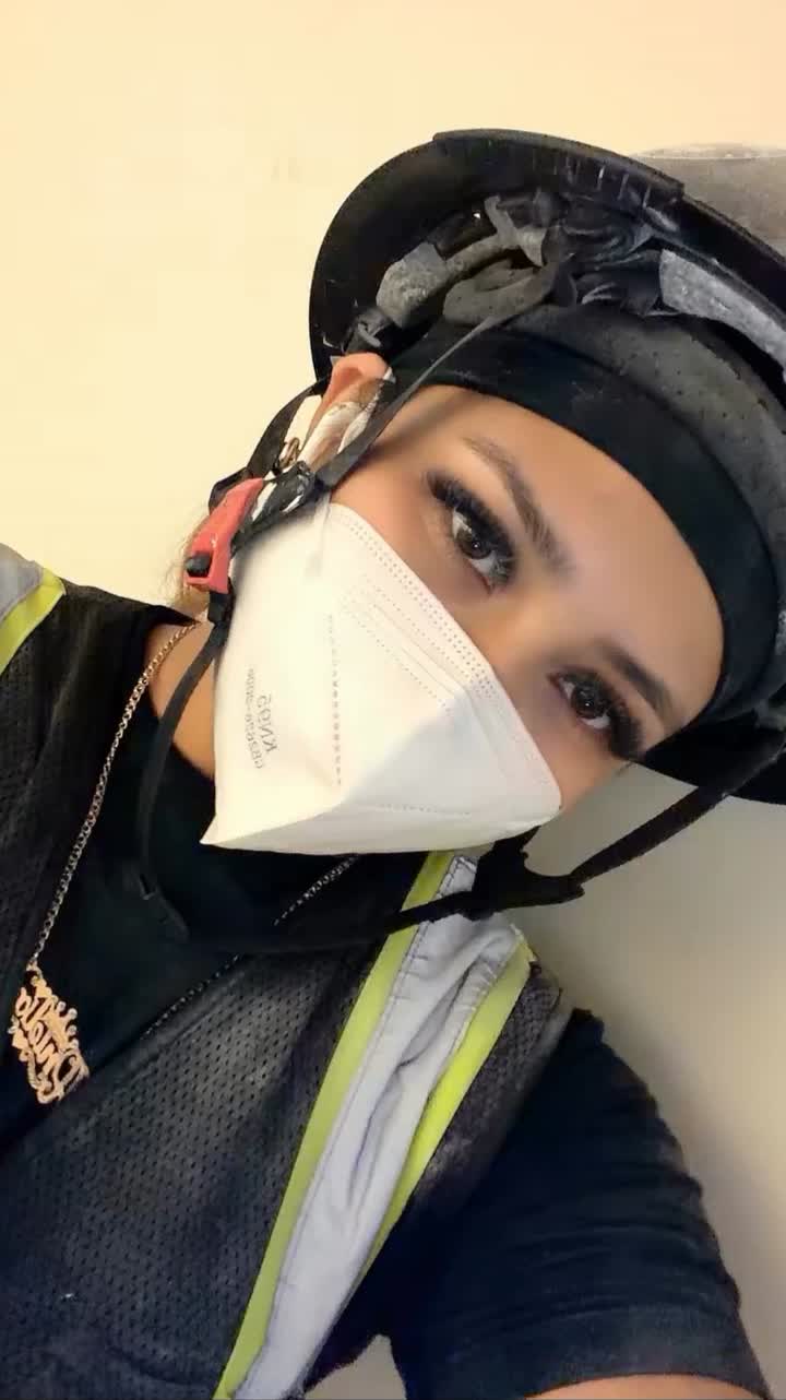 @Ani 🦋🧿📿