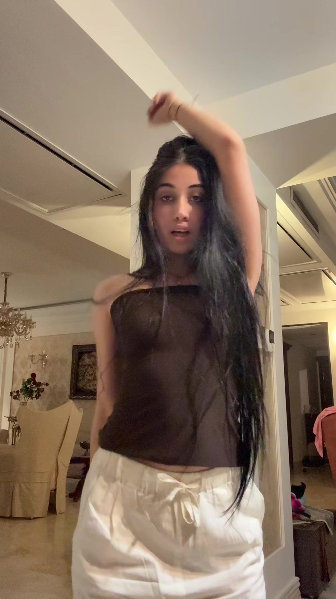 @arianazareei__