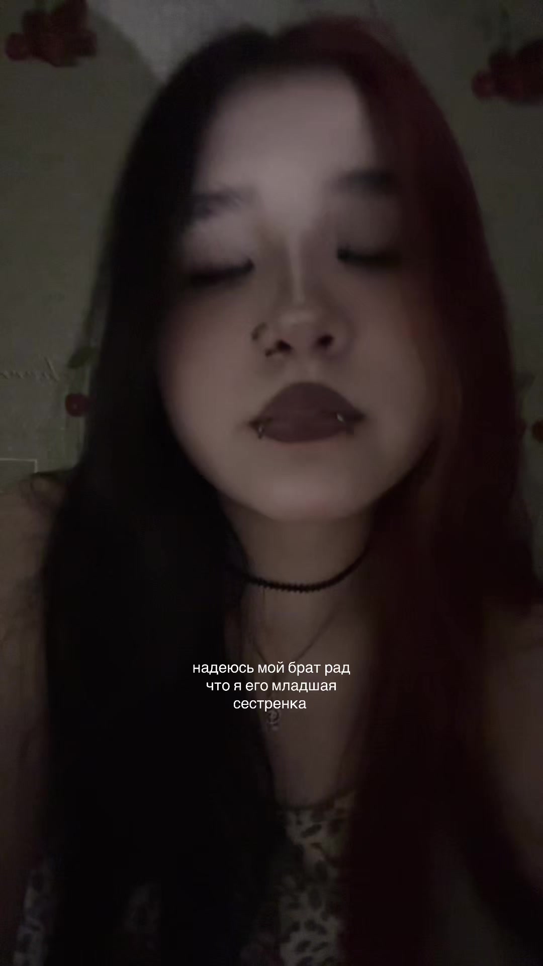 @⃟