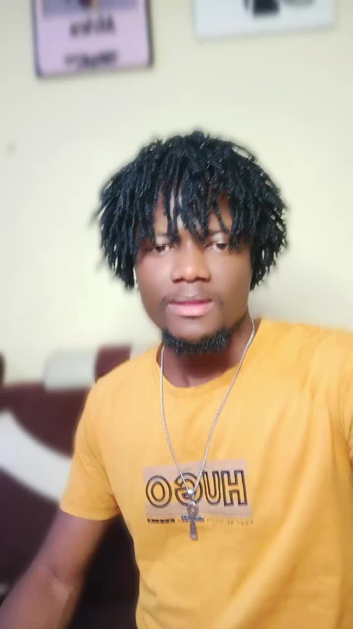 @Sa Majest&eacute; Yidain BADO