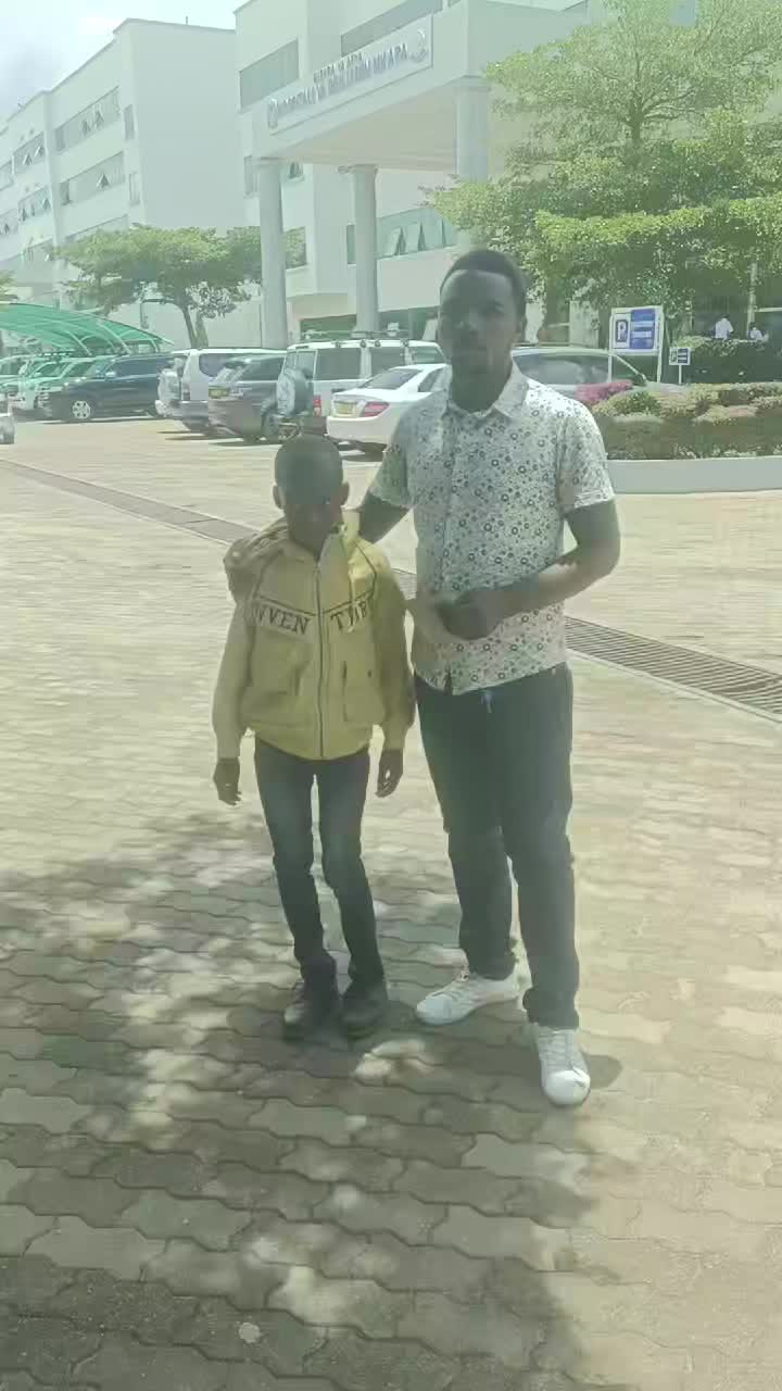 @heriTz🇹🇿