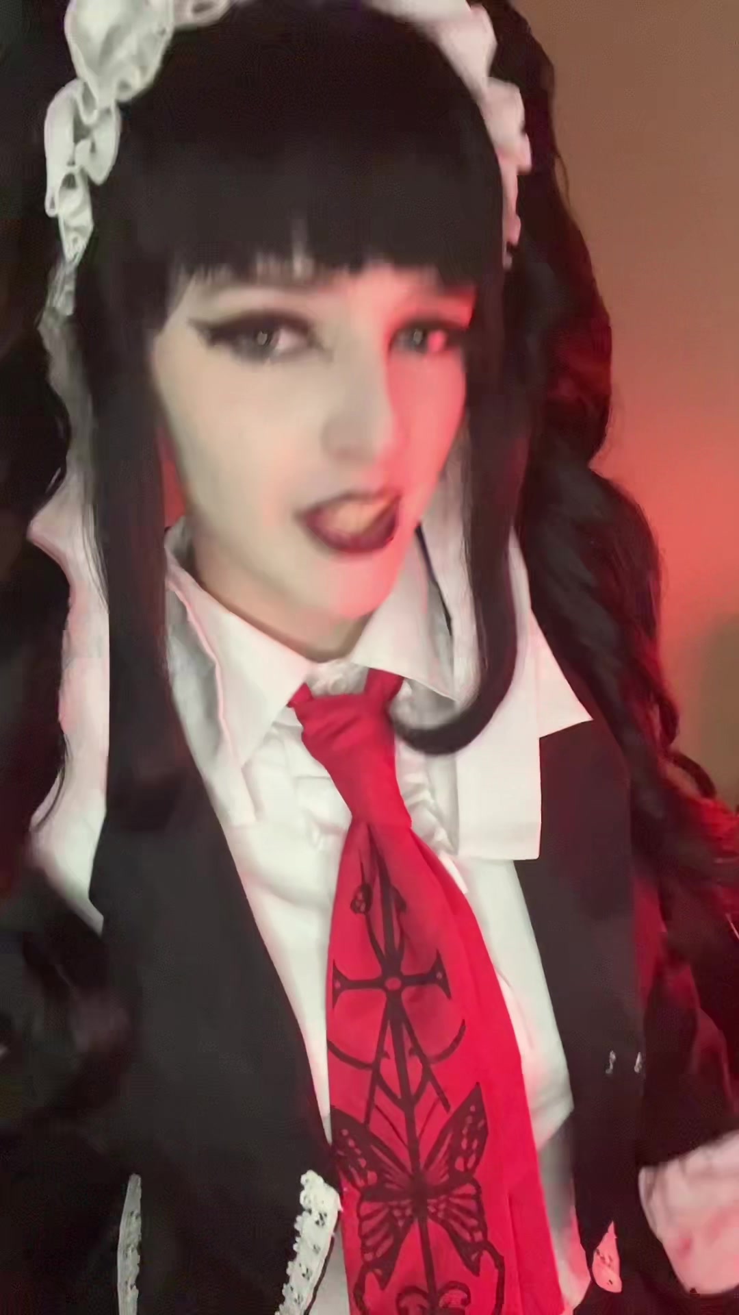 @Elise🧟&zwj;♀️