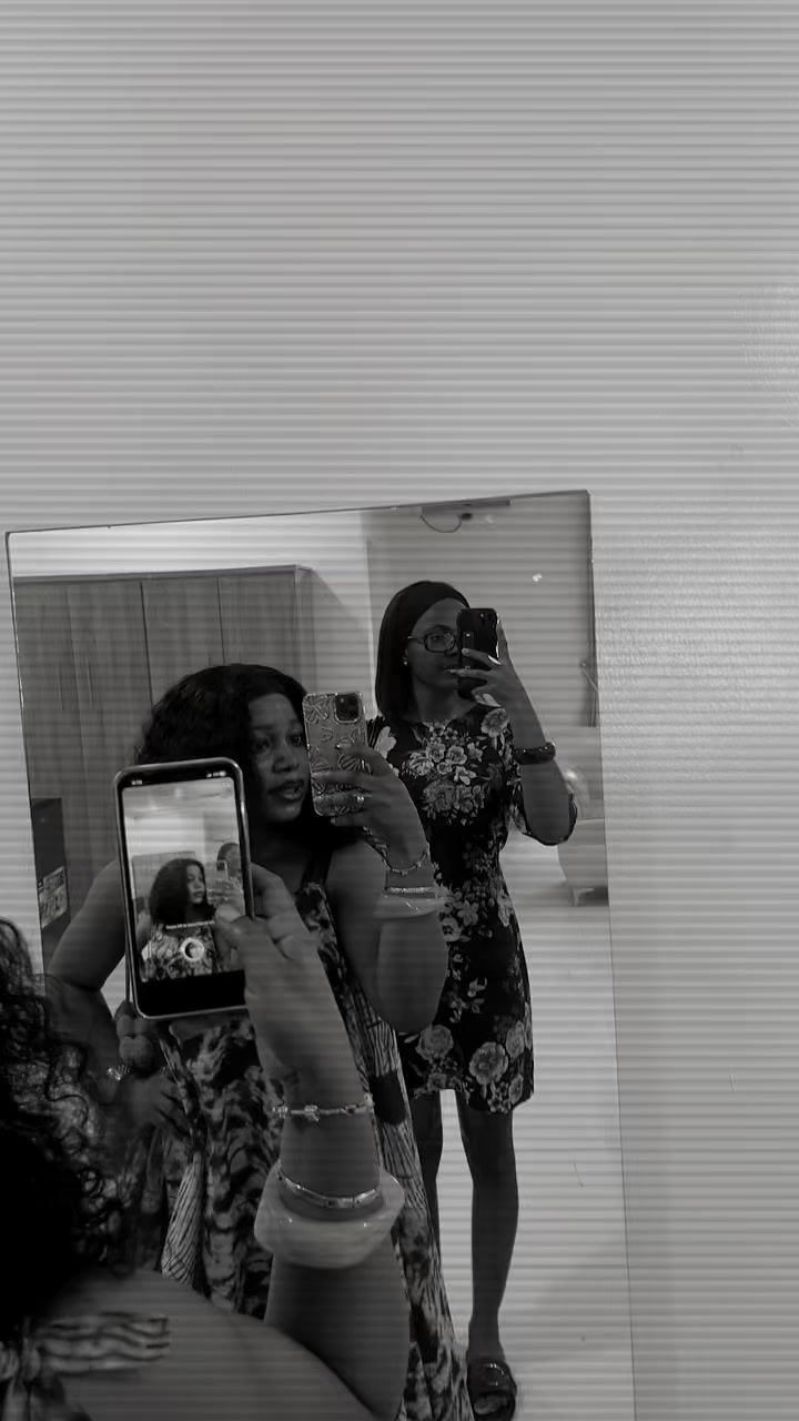@Vicky🥰