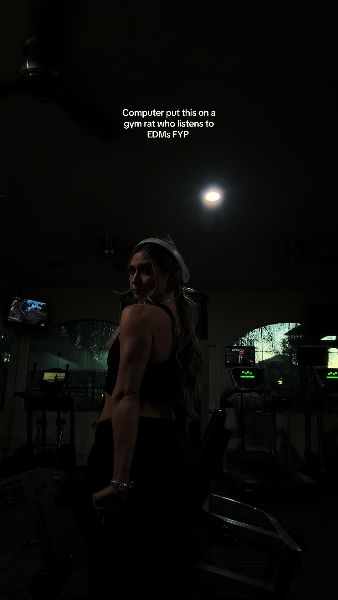 @whoisvulpiix