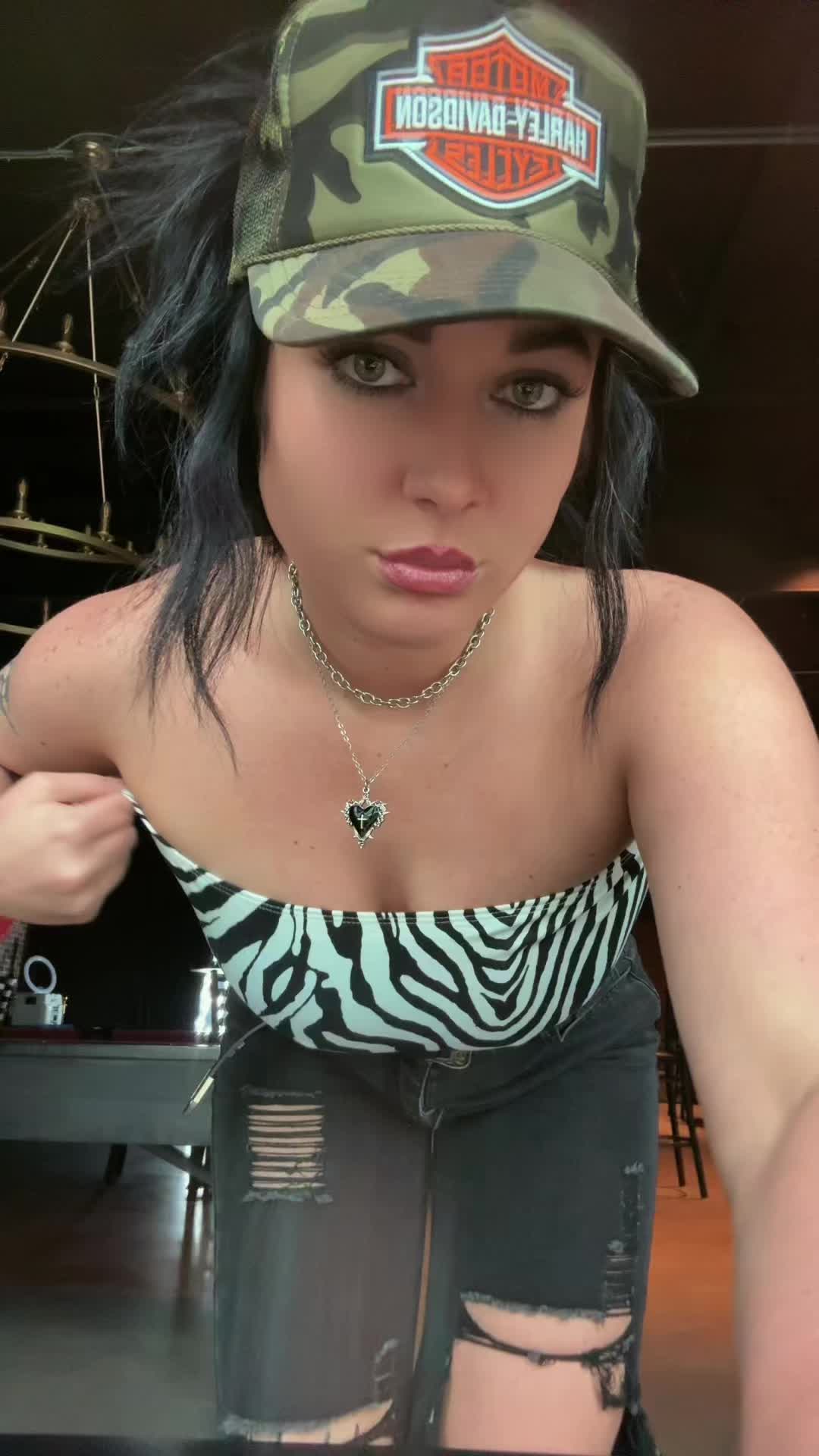 @Anz