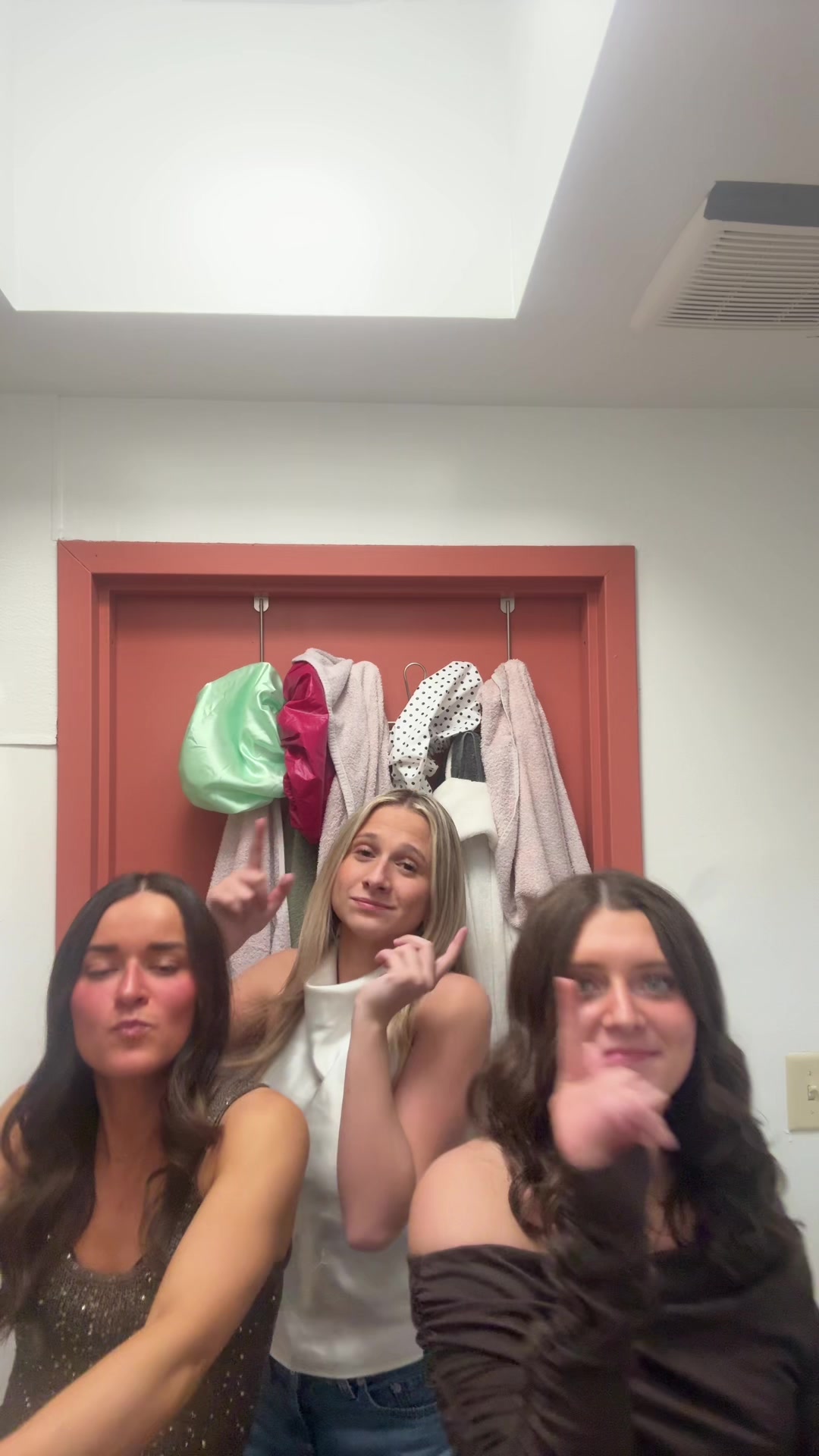 @emma & caroline