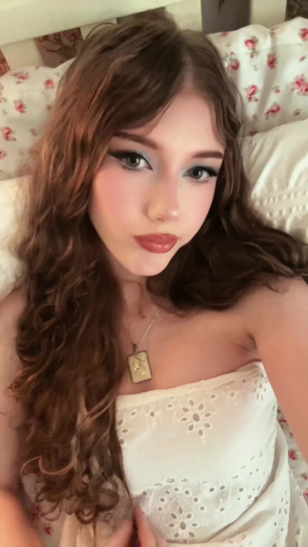 @elissa