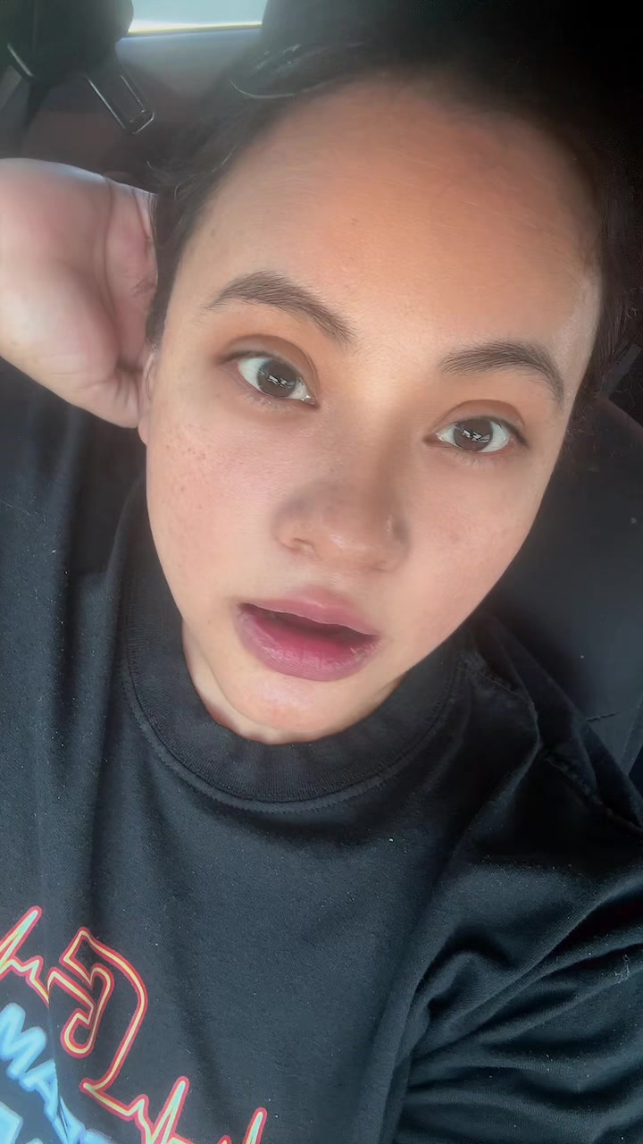@nayi_0320